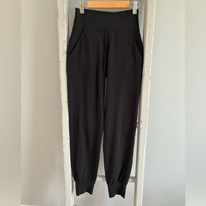 Lululemon high rise align black joggers size 2
